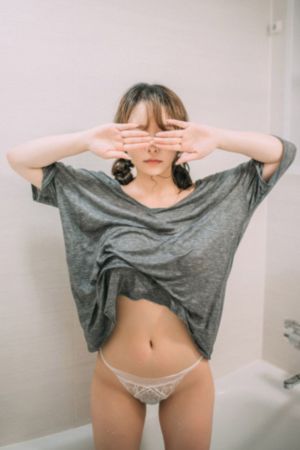 总攻催眠快穿c翻各种男人_云播放粤语日本成人在线